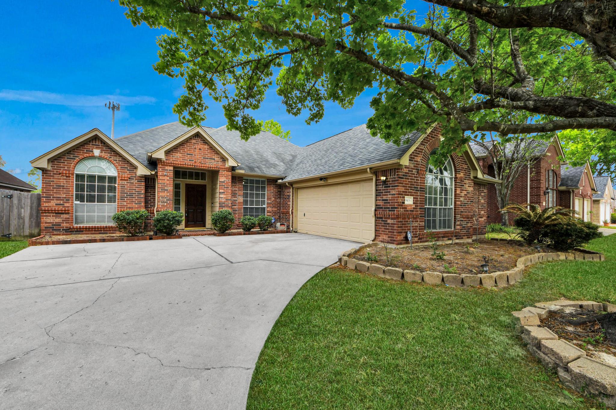 9435 Barretts Glen Court