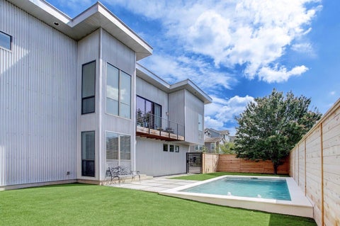 Photo of 705 NE Nicholson Street, Houston, TX 77007 (MLS # 66413581)
