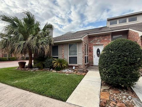 Photo of 9353 Westwood Village #42, Houston, TX 77036 (MLS # 31124935)