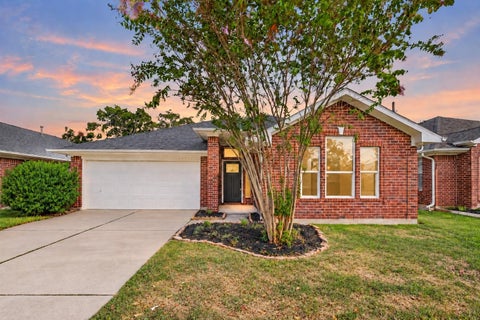 Photo of 13418 Creek Springs Drive, Houston, TX 77083 (MLS # 53037891)
