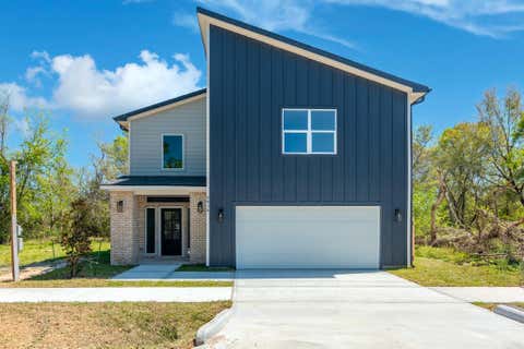 Photo of 6814 Champion Lane, Houston, TX 77091 (MLS # 10005067)