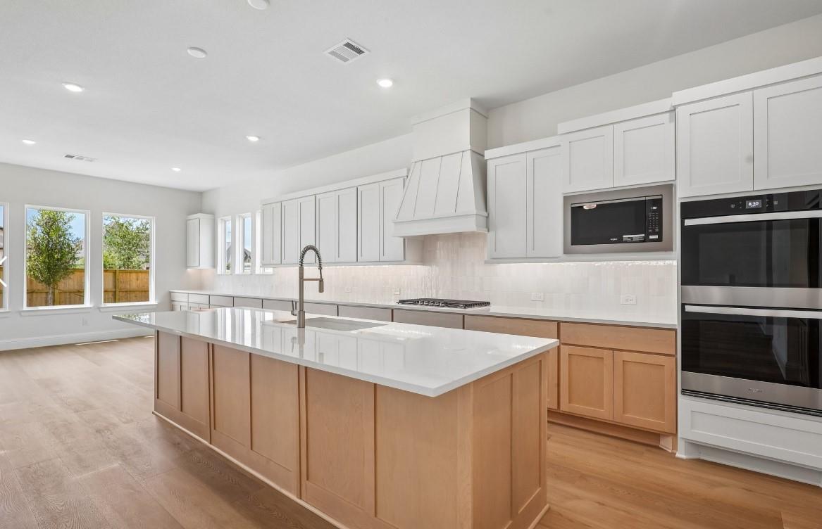 5302 Deer Valley Court