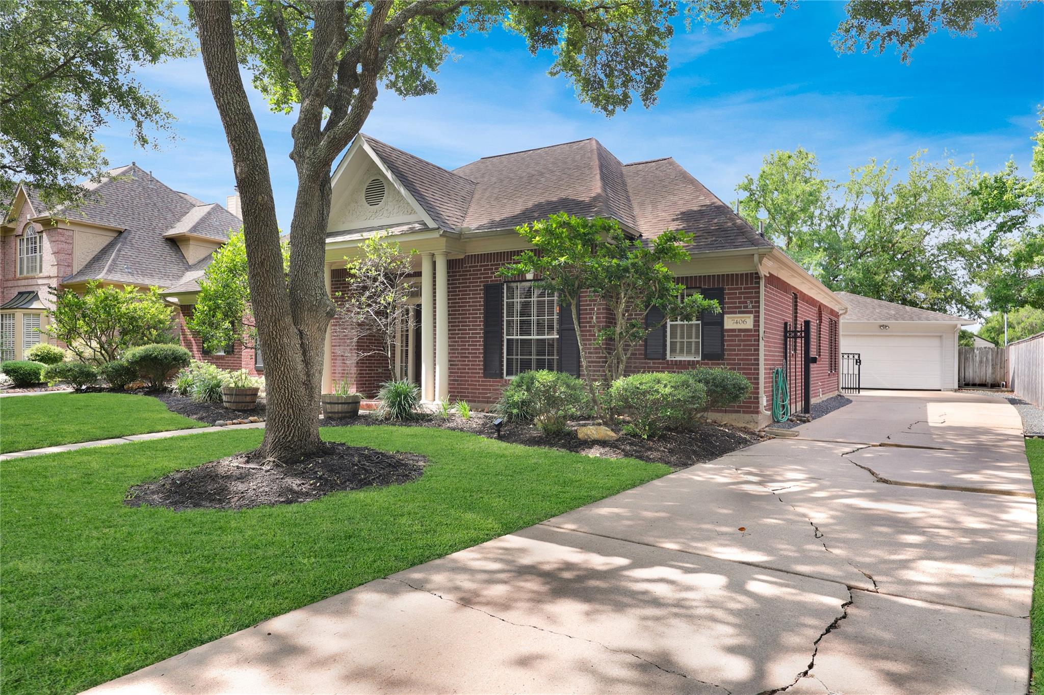 7406 Summer Trail Drive
