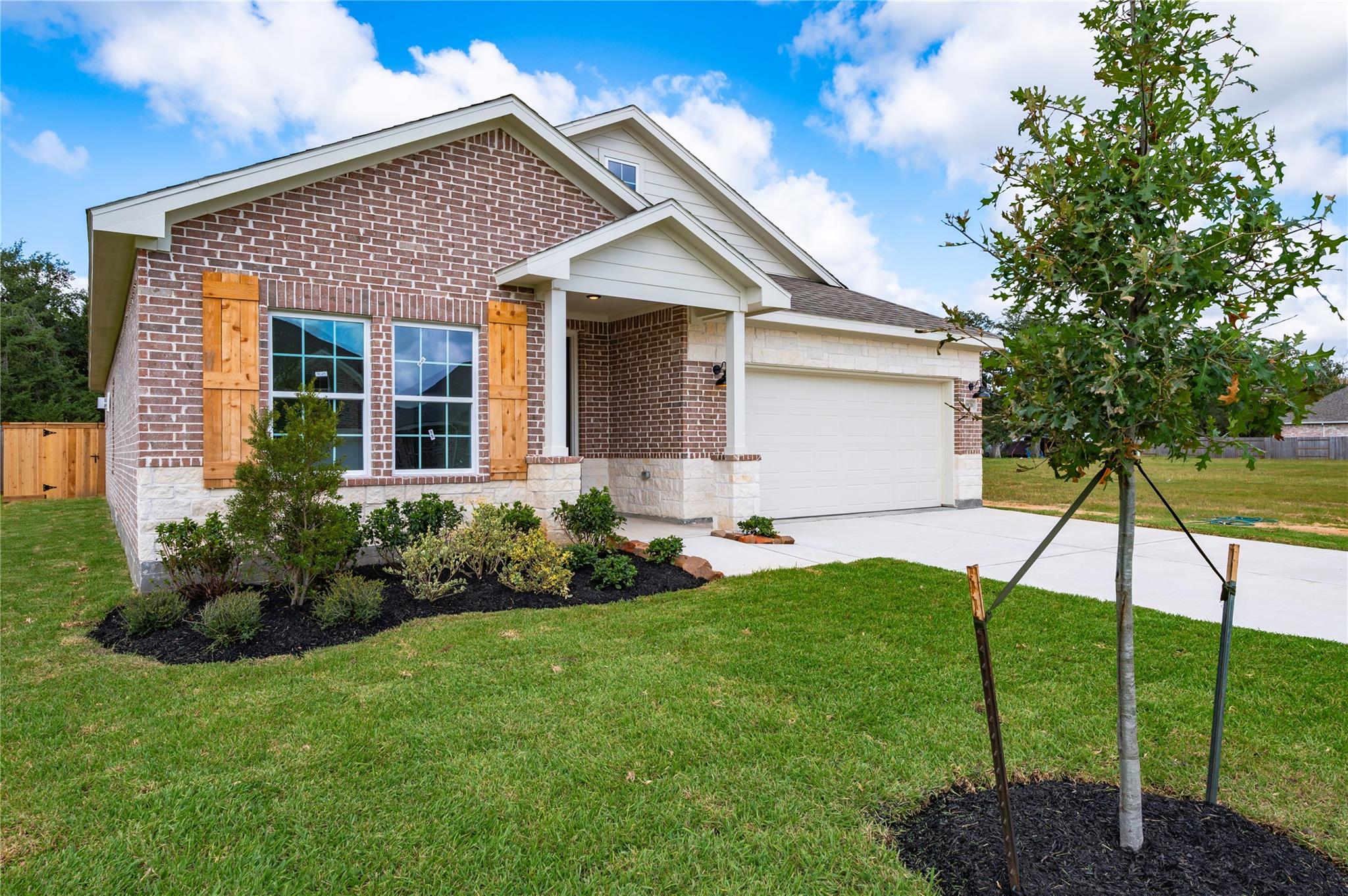 3926 Bur Oak Drive