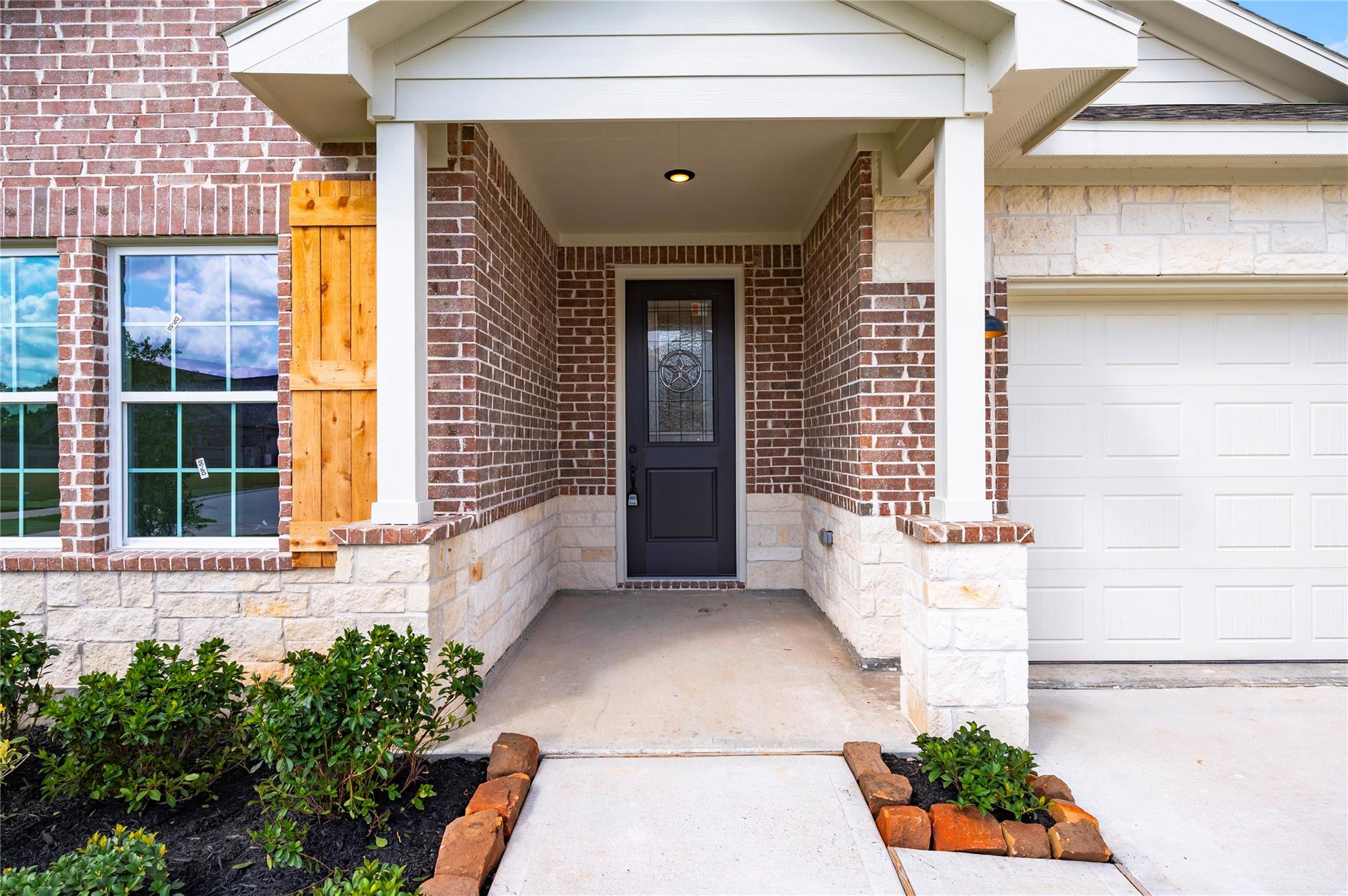 3926 Bur Oak Drive