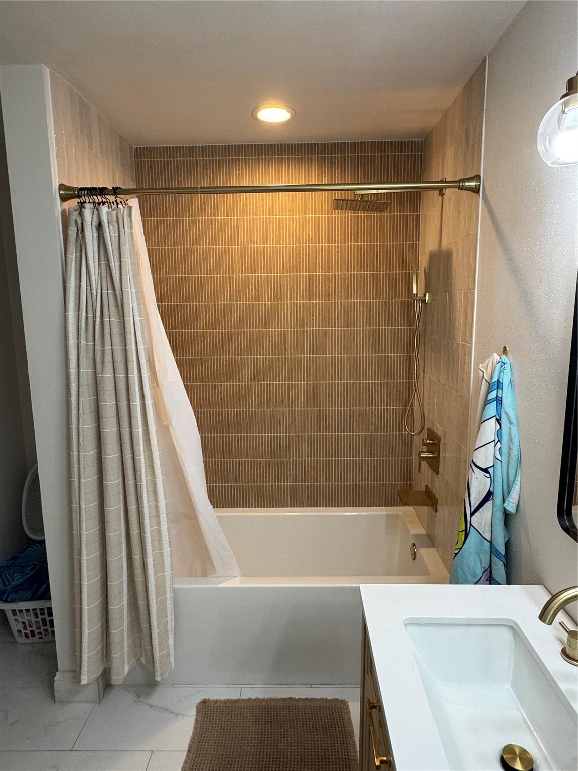 2717 San Marcus Avenue