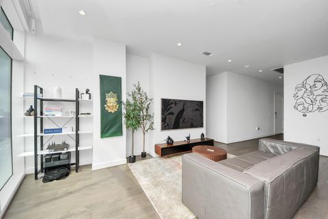 Tiny photo for 4521 San Felipe Street #1904, Houston, TX 77027 (MLS # 59474433)