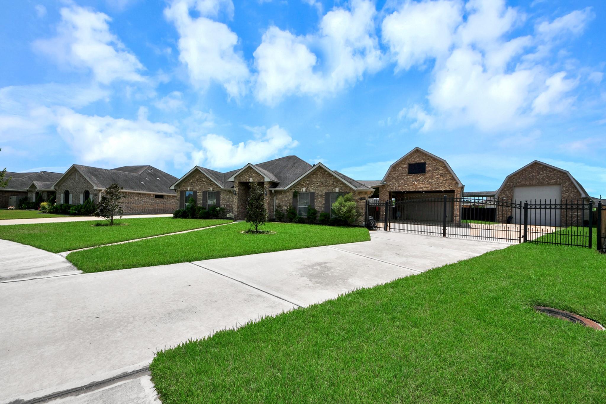 6702 Falcon Ridge