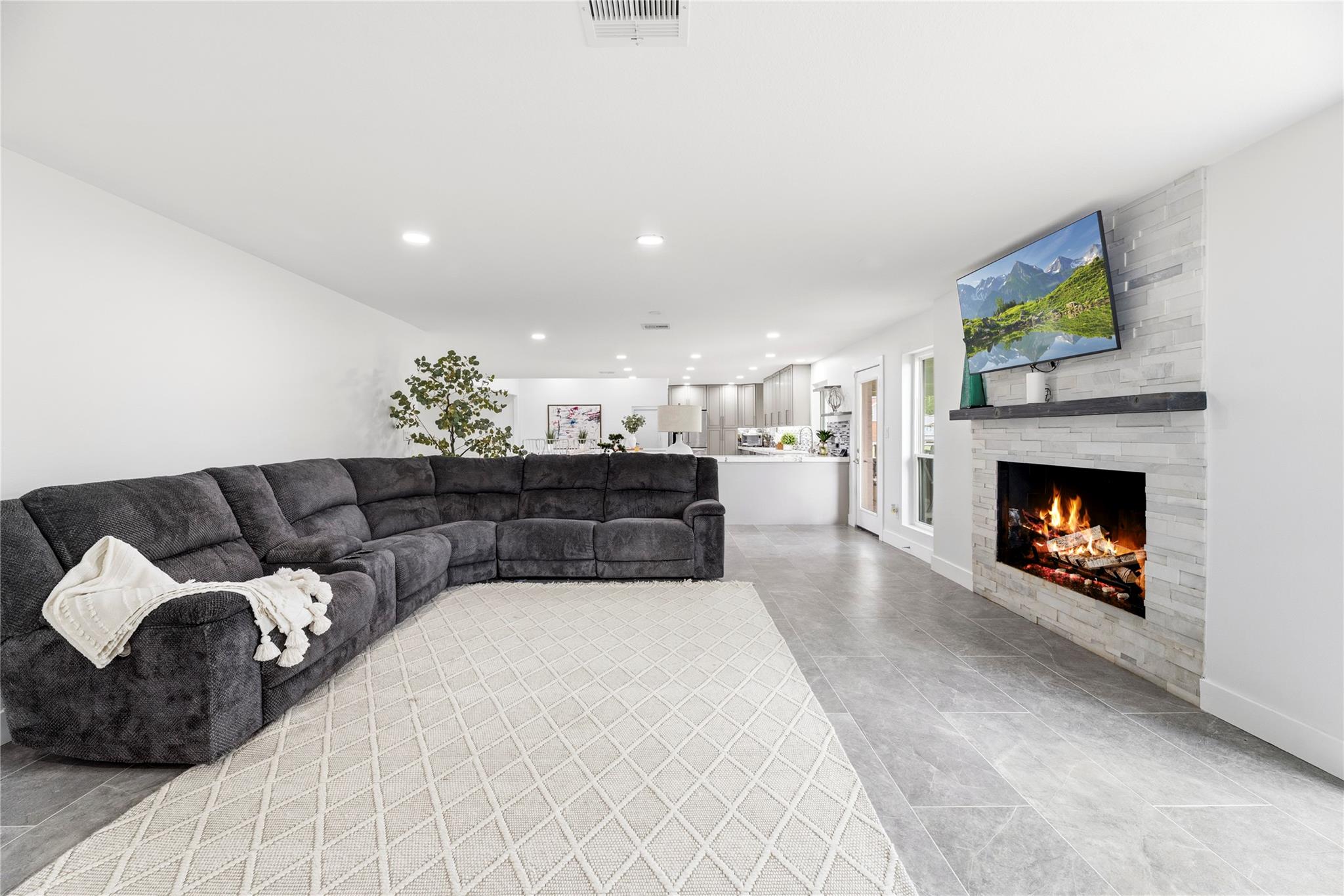 6517 Manorwood Drive