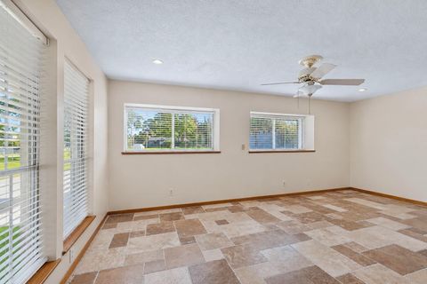 Tiny photo for 235 Lakeview Harbor, Onalaska, TX 77360 (MLS # 32958041)