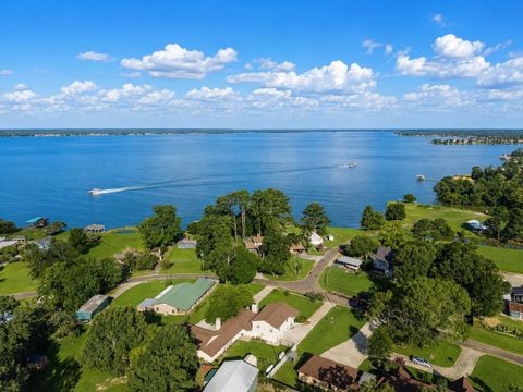 Tiny photo for 235 Lakeview Harbor, Onalaska, TX 77360 (MLS # 32958041)