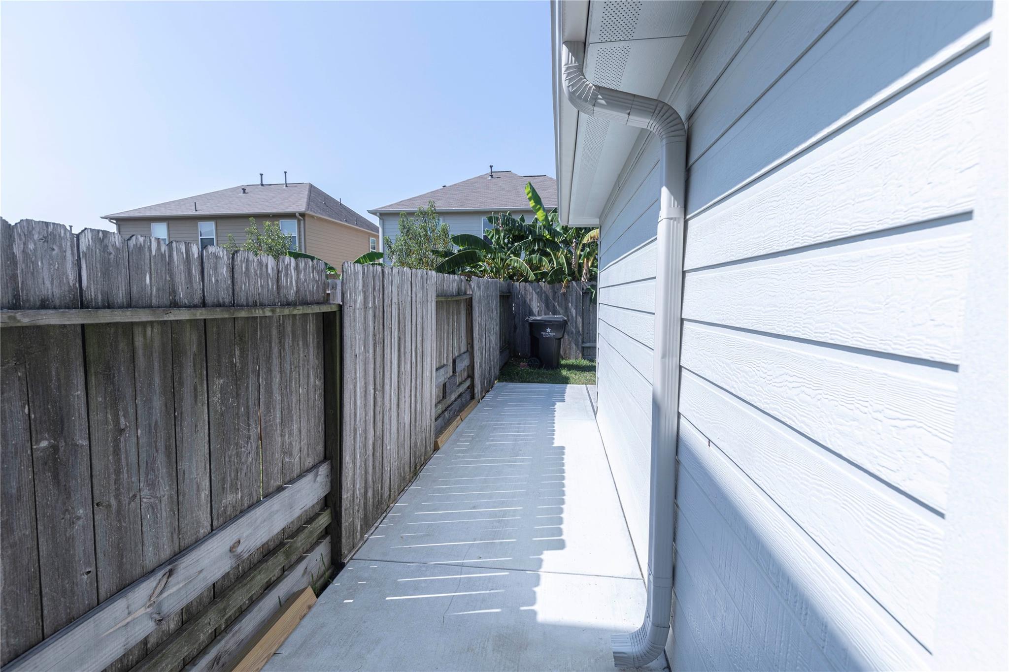 5027 Lamppost Hill Court