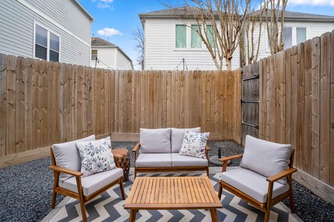 Photo of 3209 Chenevert Street, Houston, TX 77004 (MLS # 52943316)