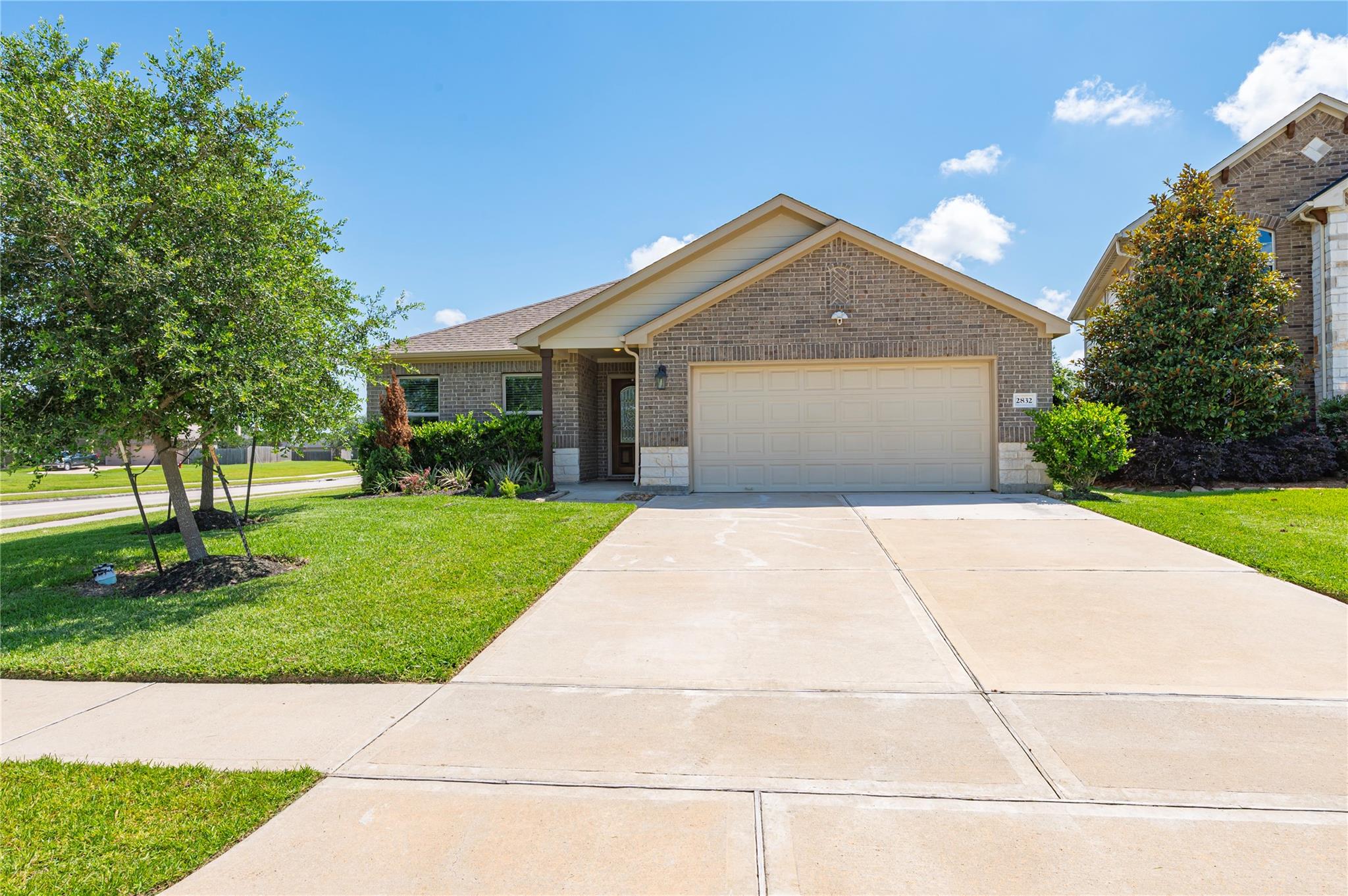 2832 Cross Colony Drive