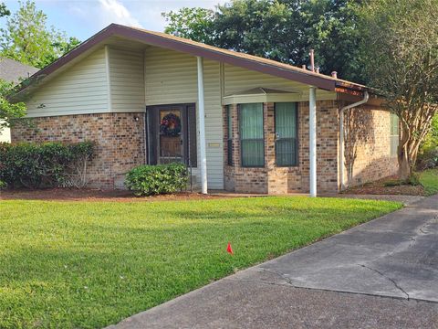 Photo of 5026 Wilmington Street, Houston, TX 77033 (MLS # 28826476)