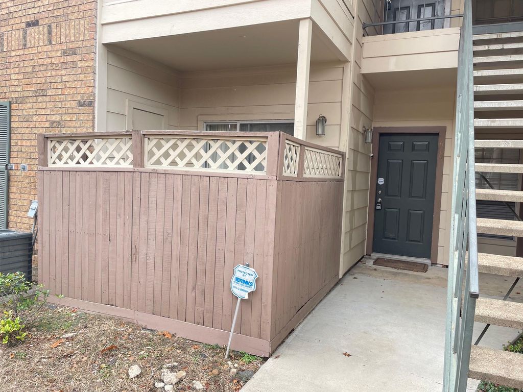 Photo of 2626 Holly Hall Street #409, Houston, TX 77054 (MLS # 17974642)