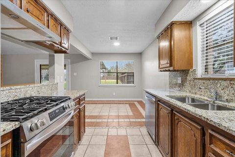 Tiny photo for 537 Keith Avenue, Houston, TX 77504 (MLS # 4731590)