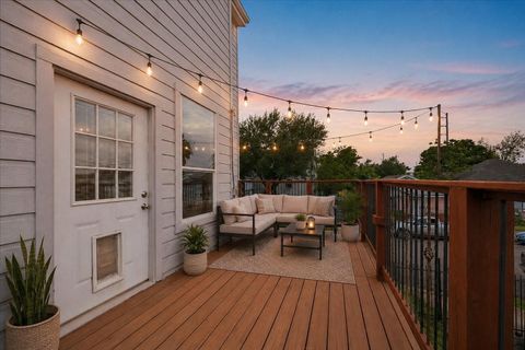 Photo of 1902 Fletcher Street St, Houston, TX 77009 (MLS # 6835221)