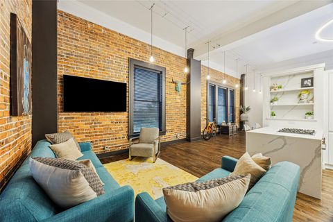 915 Franklin Street 2F Houston TX 77002