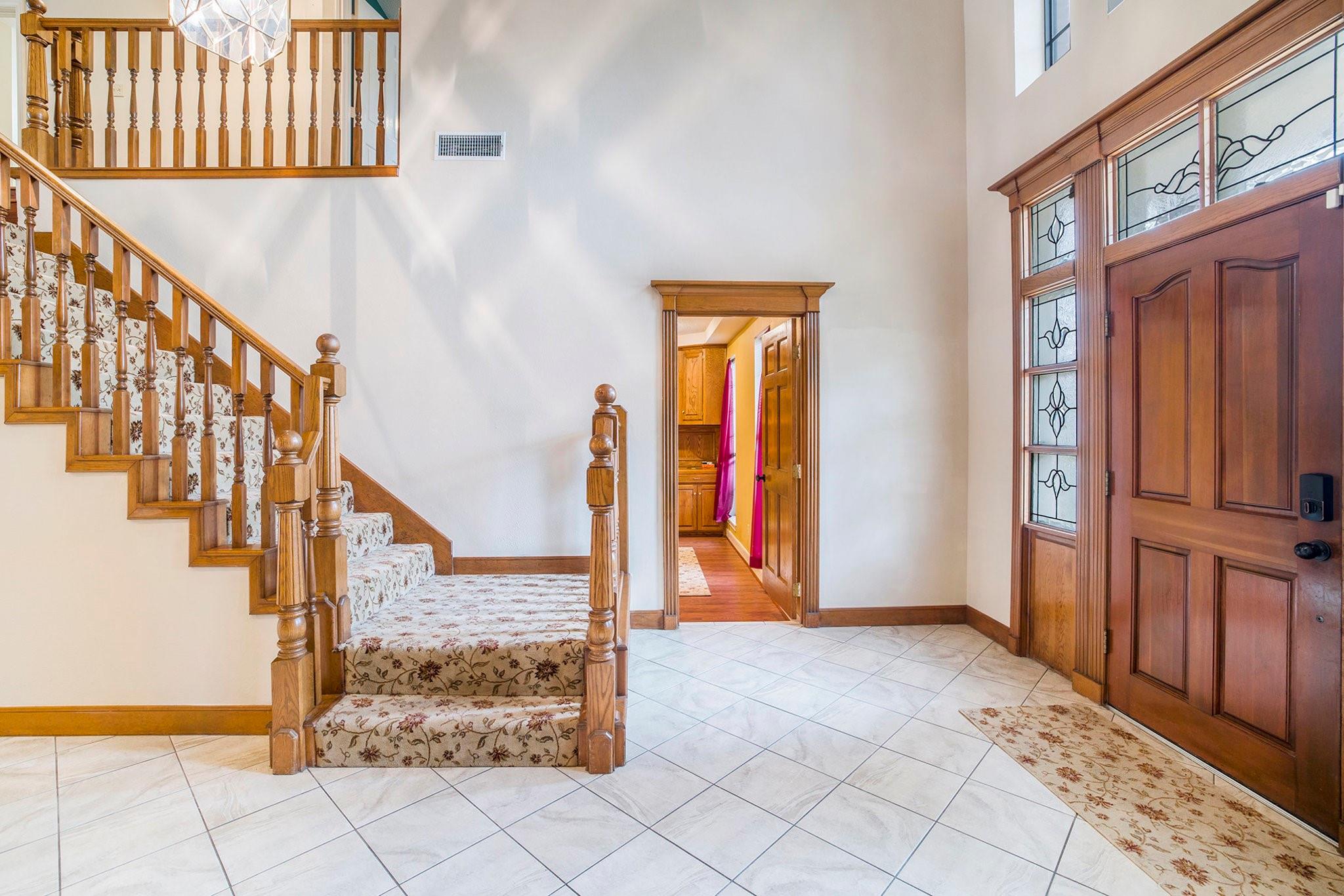 6039 Spanish Oak Way