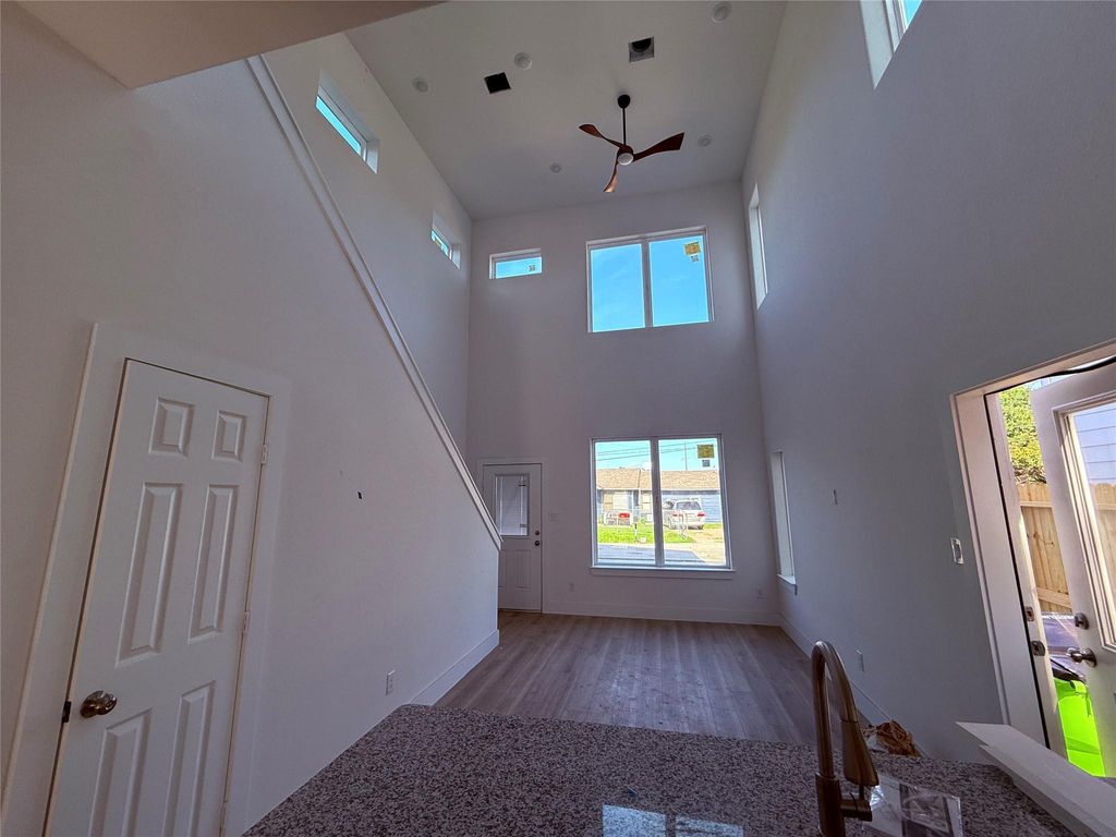 Photo of 820 Mabel Street, Richmond, TX 77469 (MLS # 34161168)