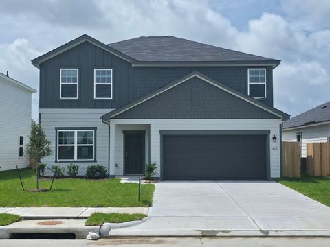 Homes For Sale - 220 Flagstone Drive<br/> Liberty, TX 77575