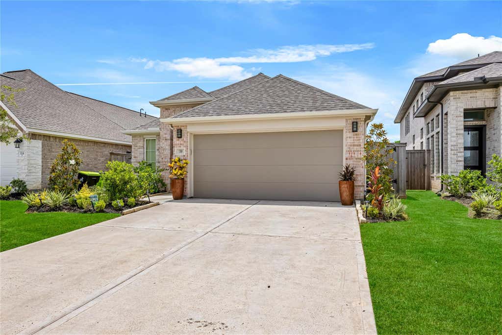 Photo of 110 Shining Succulent Drive, Richmond, TX 77406 (MLS # 35341407)