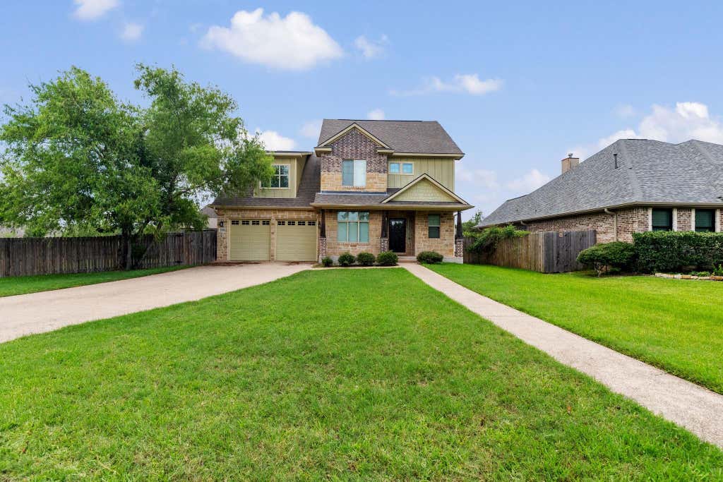 Photo of 2136 Rockcliffe Loop, College Station, TX 77845 (MLS # 22645670)