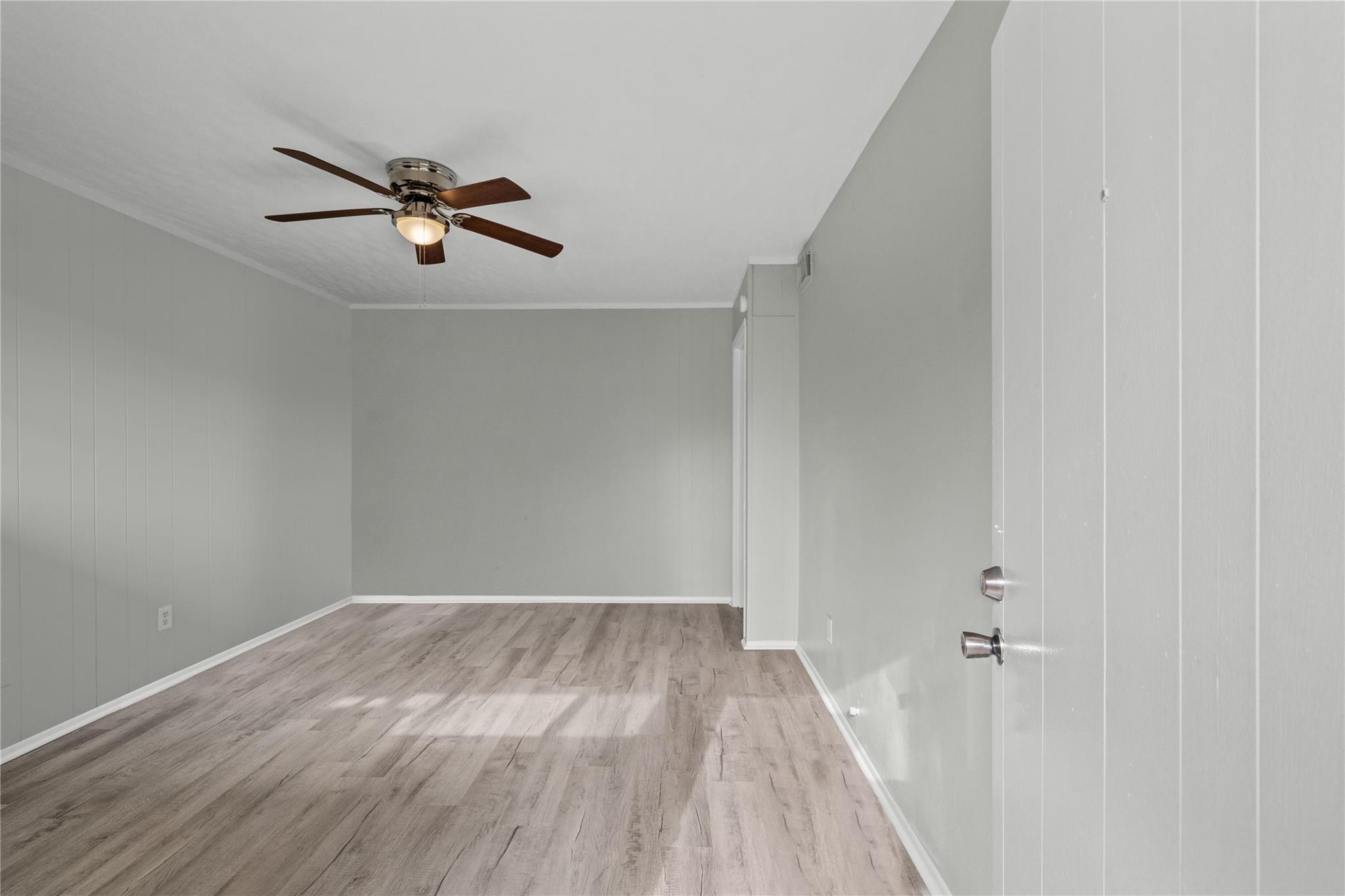 2729 Main Street 3