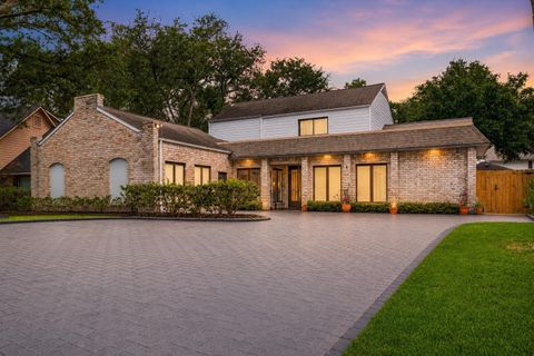 Photo of 3007 Bainbridge Court, Sugar Land, TX 77478 (MLS # 82987663)