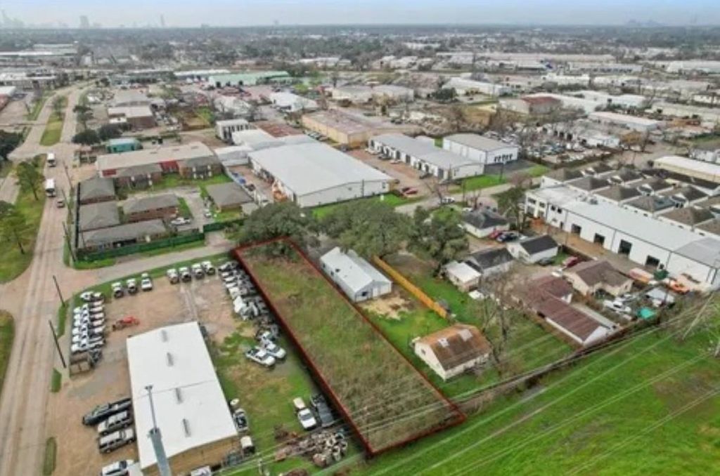 Photo of 5714 Gardendale Drive, Houston, TX 77092 (MLS # 24429635)