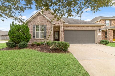 Photo of 1902 Emerald Breeze Court, Pearland, TX 77089 (MLS # 8048851)