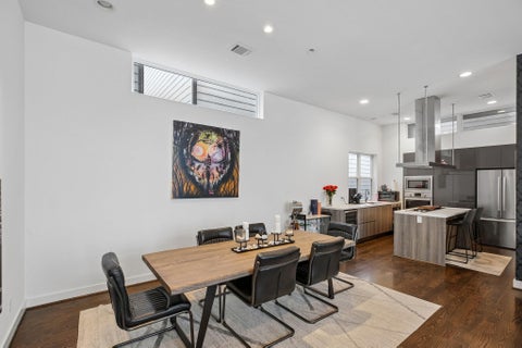Photo of 1166 W 19th Street, Houston, TX 77008 (MLS # 64721600)