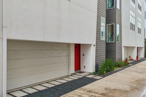 Photo of 1166 W 19th Street, Houston, TX 77008 (MLS # 64721600)