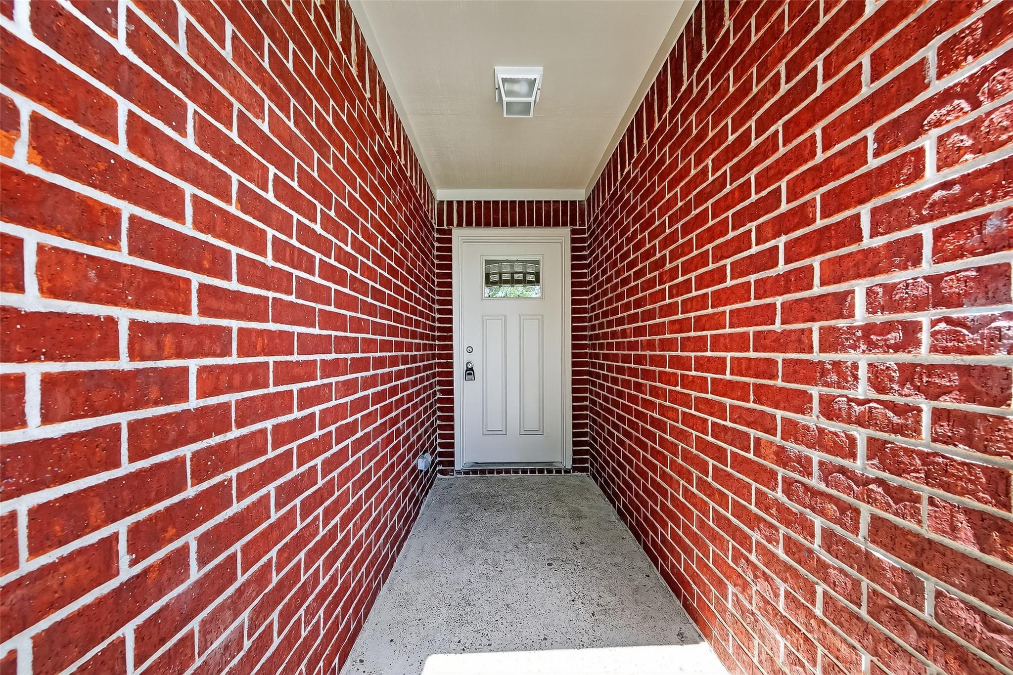 9014 Barracuda Drive