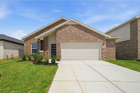 Photo of 9006 Gull Canyon Dr, Baytown, TX 77521 (MLS # 30571234)