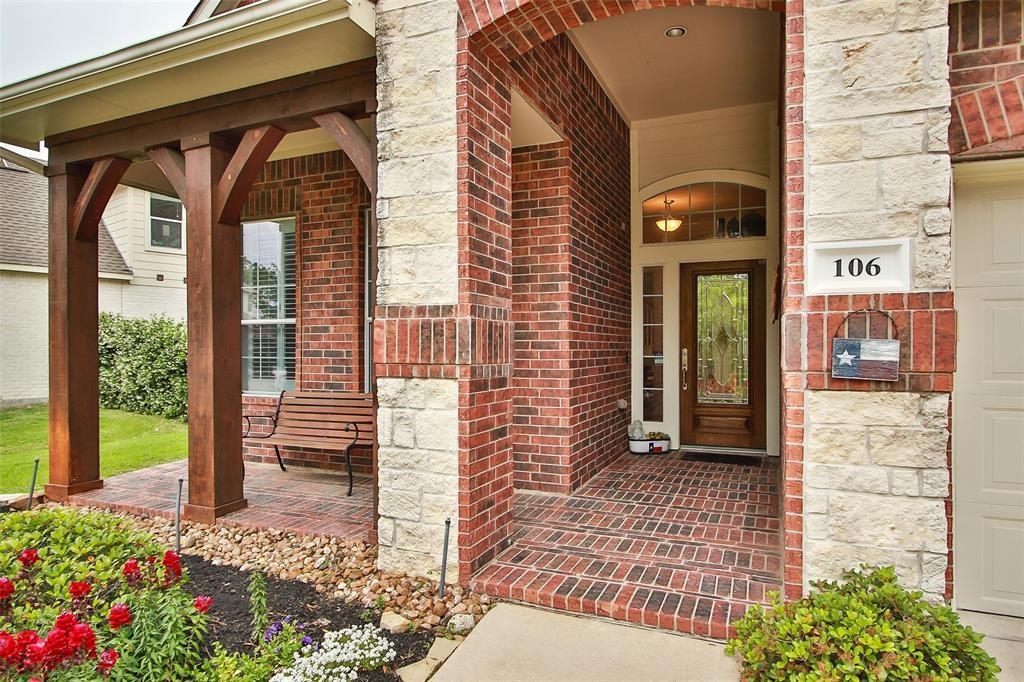 106 W Arbor Camp Circle