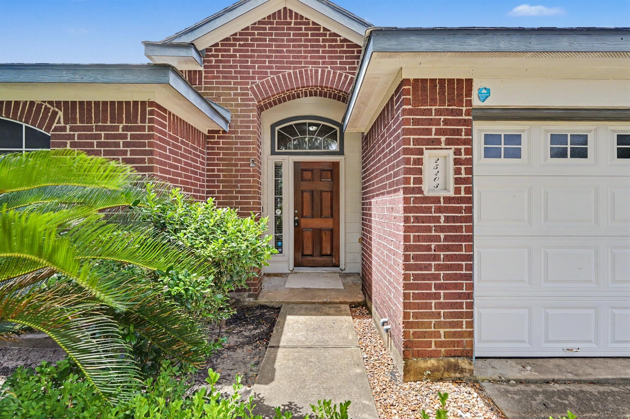 25203 Spring Iris Lane