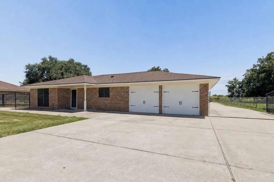 1534 Sterling Drive