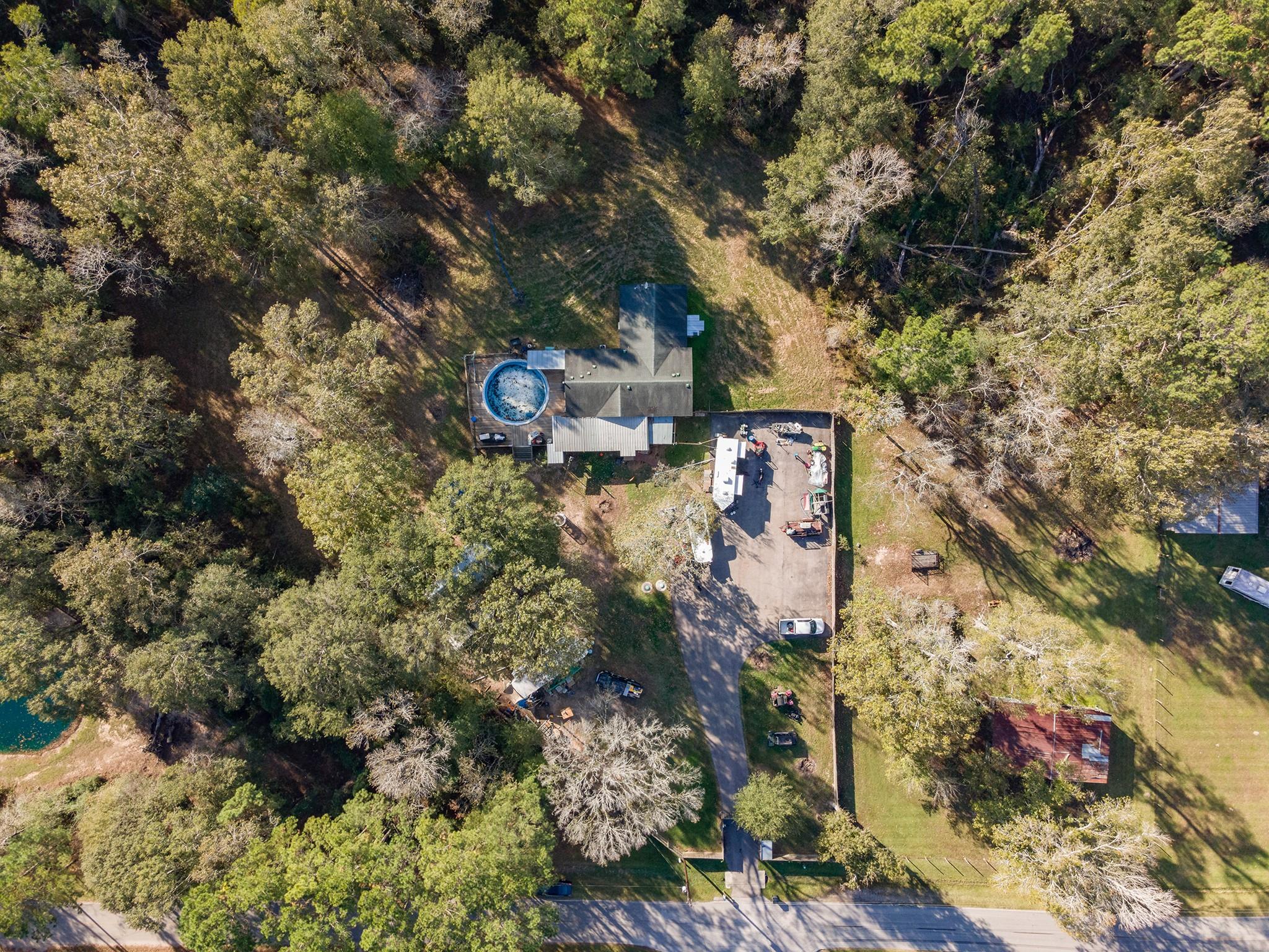 17 W Old Field Drive