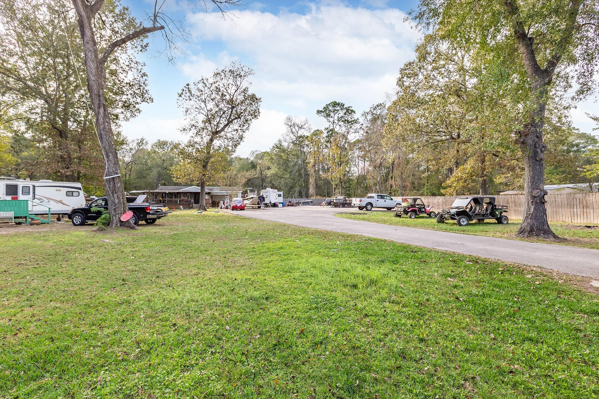 17 W Old Field Drive