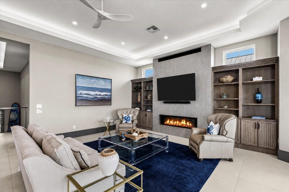 3835 Seabreeze Lane