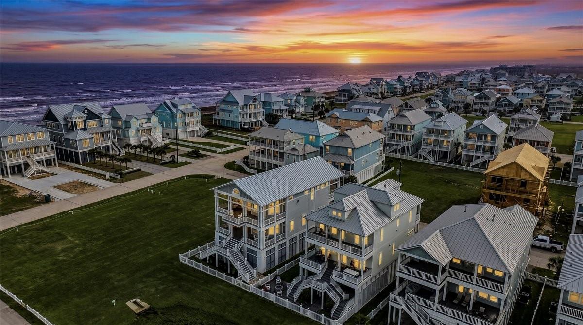 3835 Seabreeze Lane