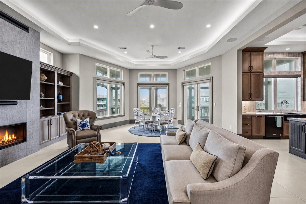 3835 Seabreeze Lane