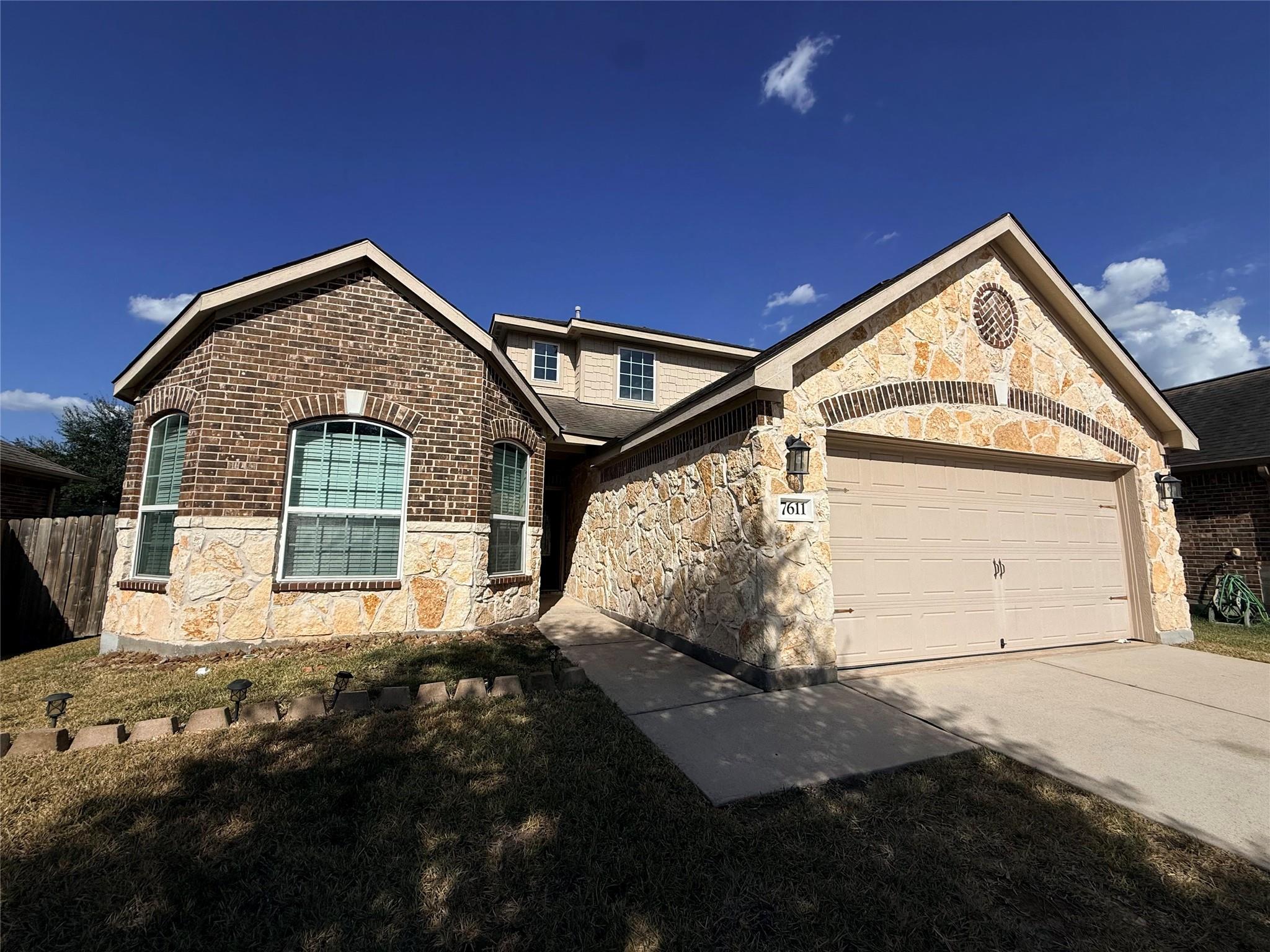 7611 Dragon Pearls Lane