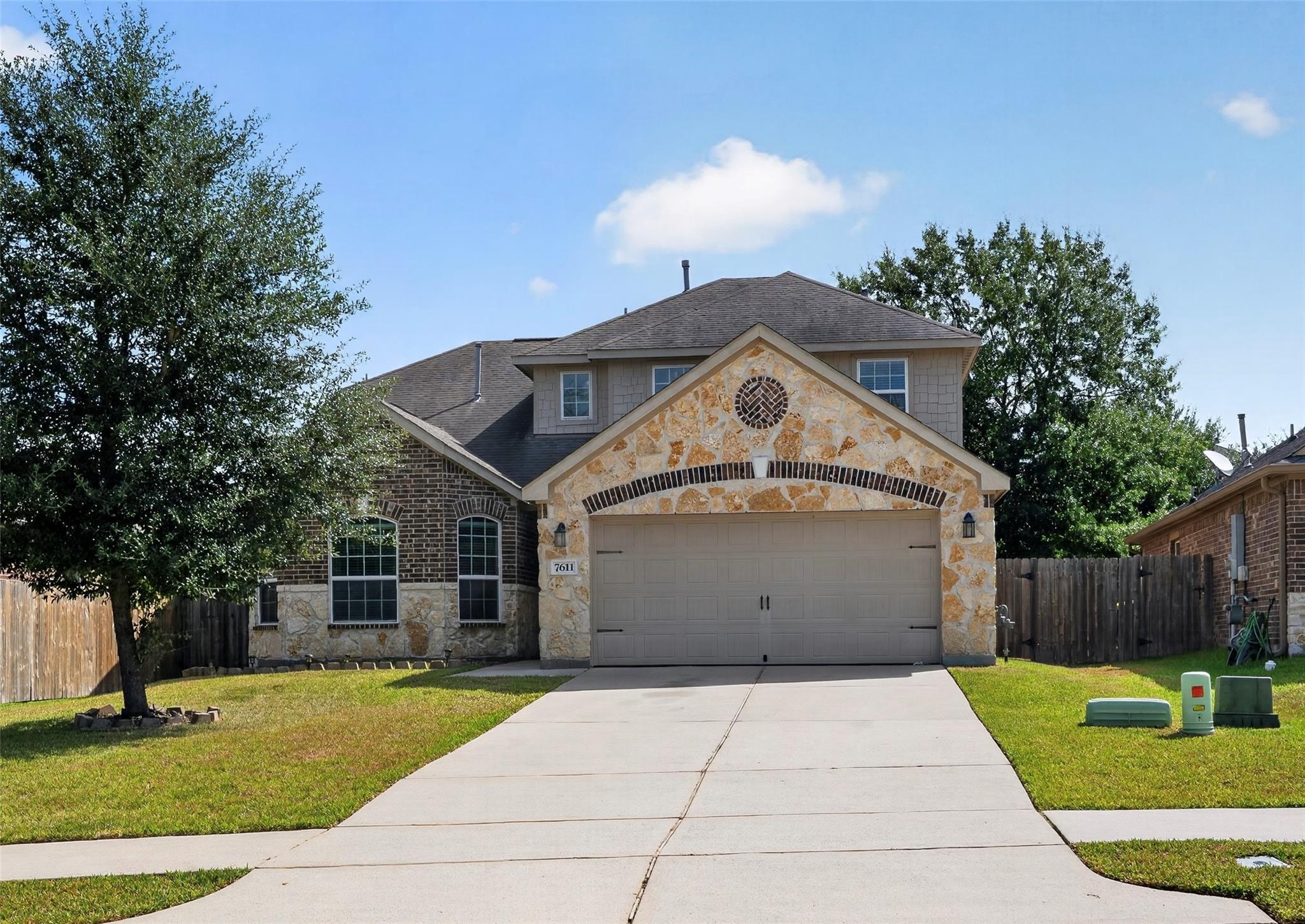 7611 Dragon Pearls Lane