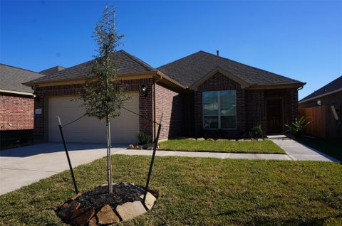 Photo of 3539 Christopher Dr Drive, Missouri City, TX 77459 (MLS # 21041874)