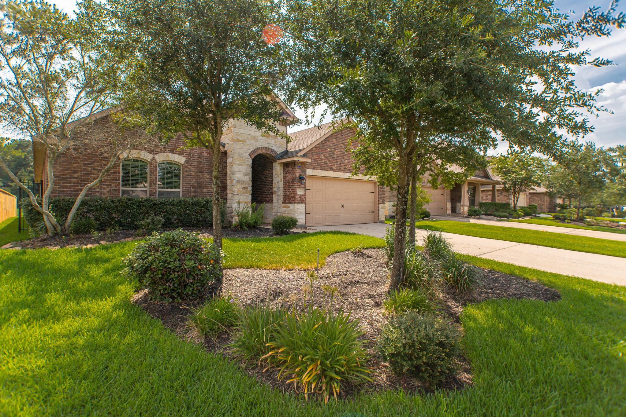 99 W Wading Pond Circle