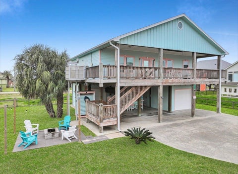 Photo of 965 Mary Ann, Crystal Beach, TX 77650 (MLS # 34853733)