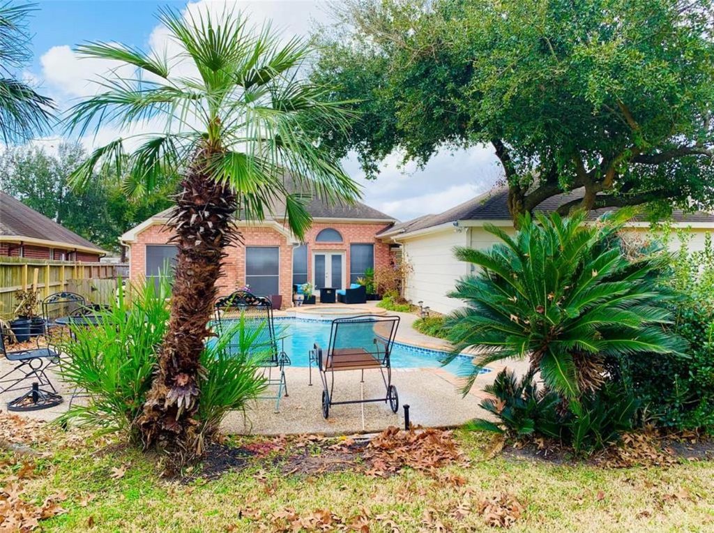 Photo of 8802 Willacy Court, Houston, TX 77064 (MLS # 16068029)